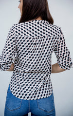 Bluza tunica in V cu imprimeu geometric