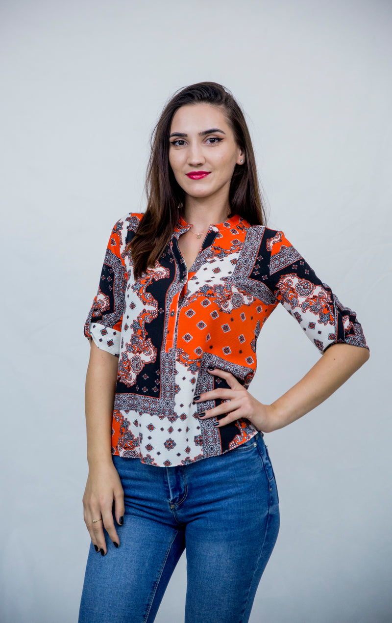 Bluza tunica in V cu imprimeu multicolor