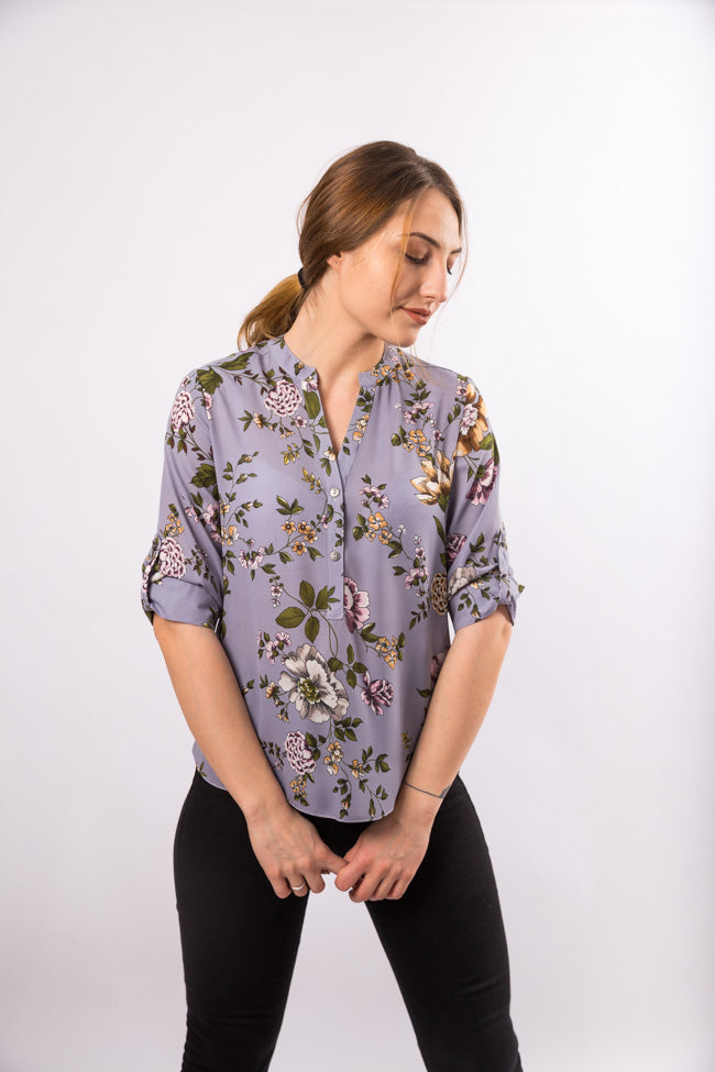 Bluza tunica in V, gri cu imprimeu floral