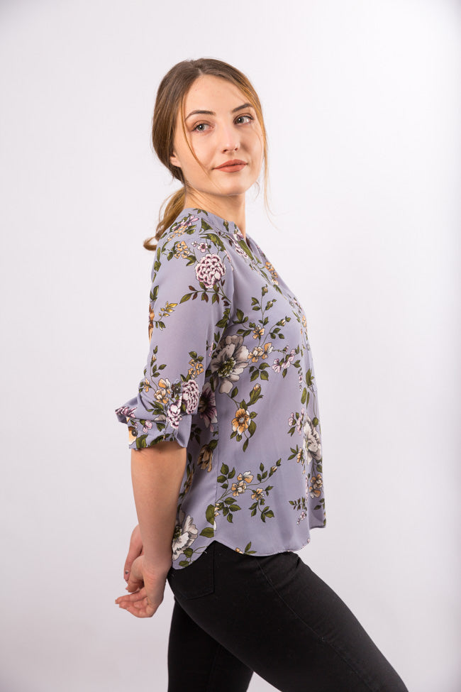 Bluza tunica in V, gri cu imprimeu floral